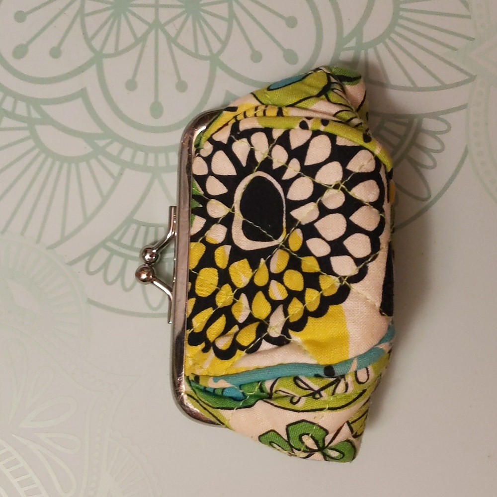 Vera Bradley Mini kisslock in green, blue and cream